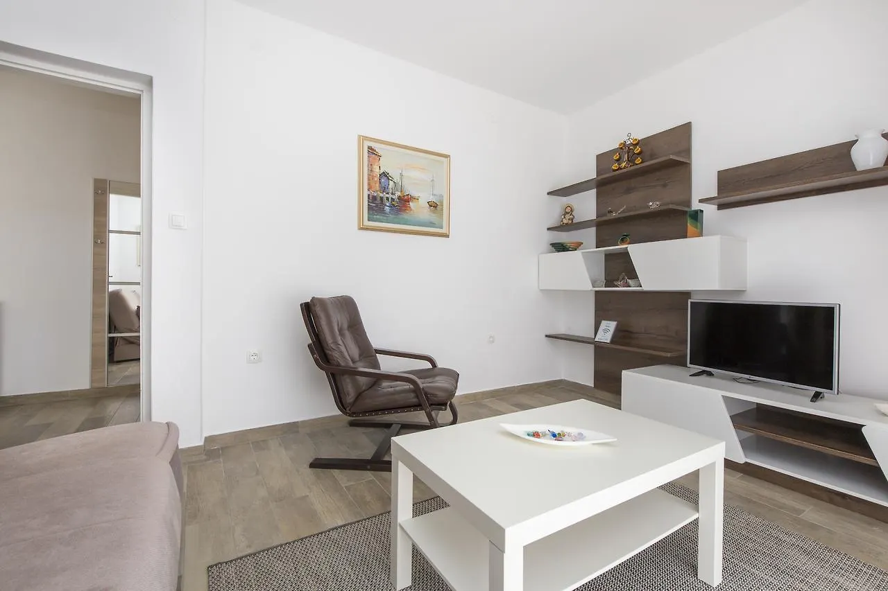 Apartments Alenka Labin