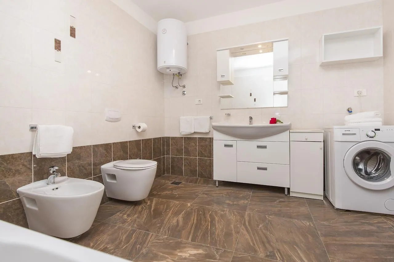 Apartments Alenka Labin 0*, Labin (Istria)